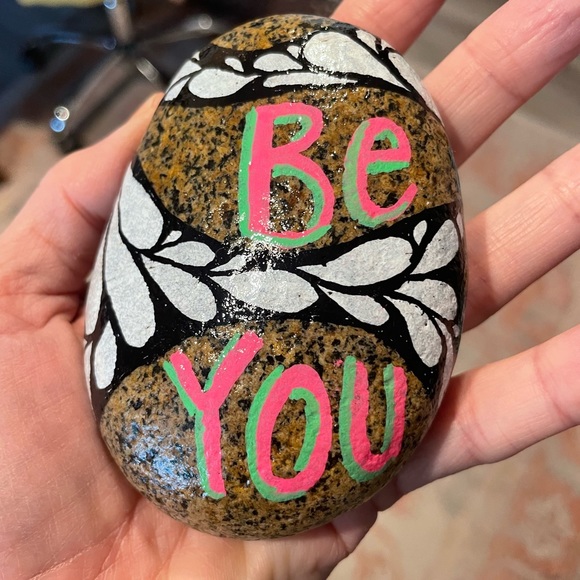 Meet your Posher, Suzanne - Picture 3 of 5